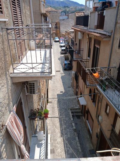 Image No.9-3 Bed Townhouse for sale