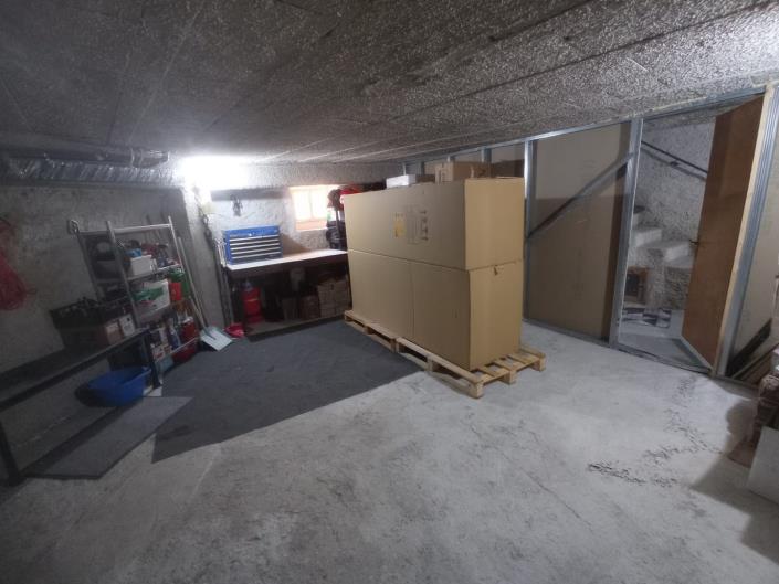 Image No.10-1 Bed House for sale