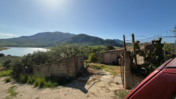 Image No.1-3 Bed Villa for sale