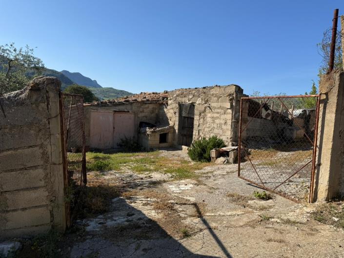 Image No.28-3 Bed Villa for sale