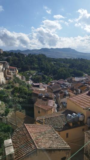 Image No.22-3 Bed House for sale