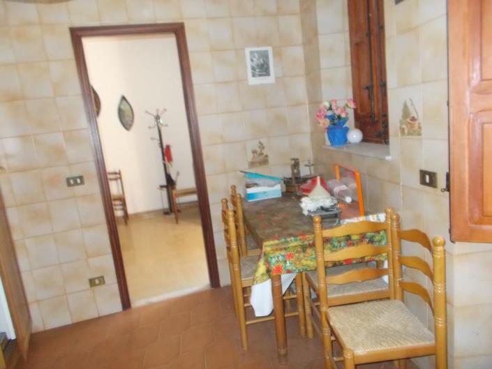 Image No.19-5 Bed House for sale