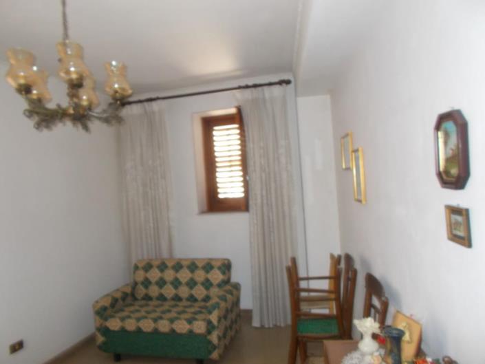 Image No.25-5 Bed House for sale