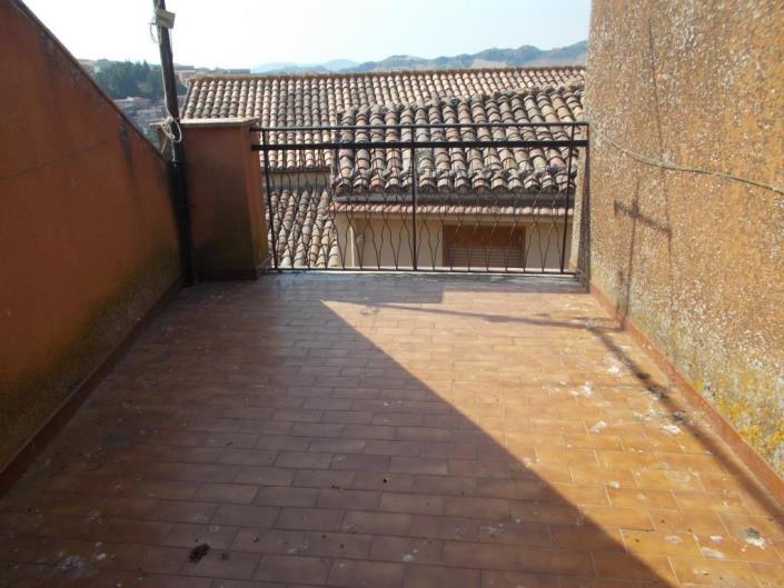 Image No.43-5 Bed House for sale