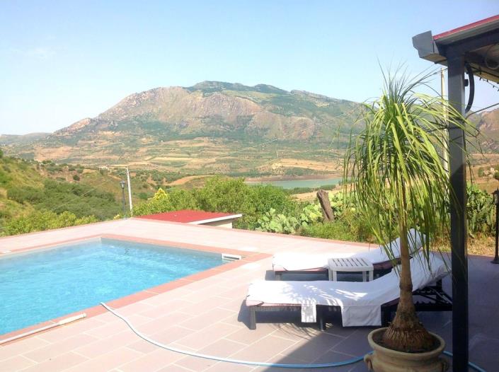 Image No.27-3 Bed Villa for sale