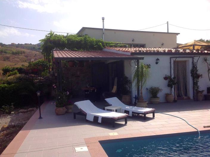 Image No.29-3 Bed Villa for sale