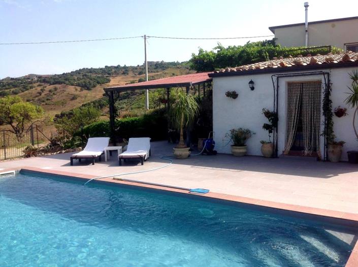 Image No.31-3 Bed Villa for sale