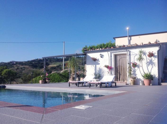 Image No.34-3 Bed Villa for sale