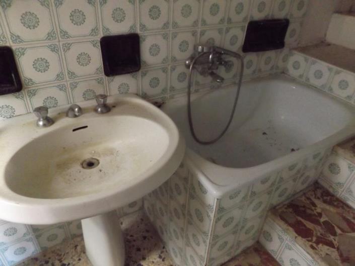 Image No.10-2 Bed Townhouse for sale