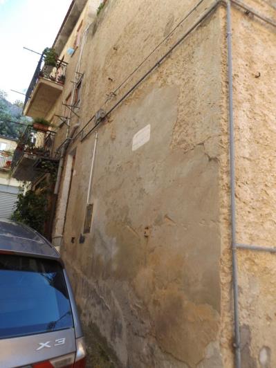 Image No.28-2 Bed Townhouse for sale