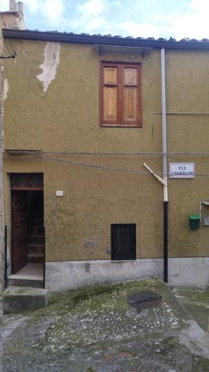 Image No.2-Maison de 4 chambres à vendre à Caccamo