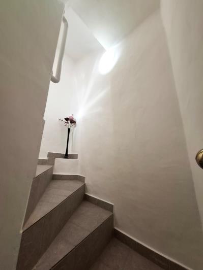 Image No.27-2 Bed House for sale