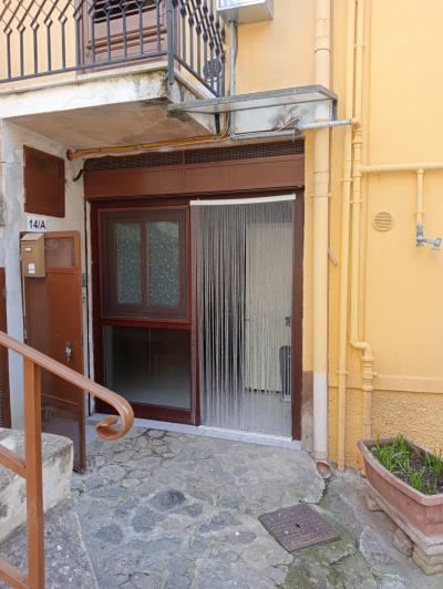 Image No.12-3 Bed House for sale