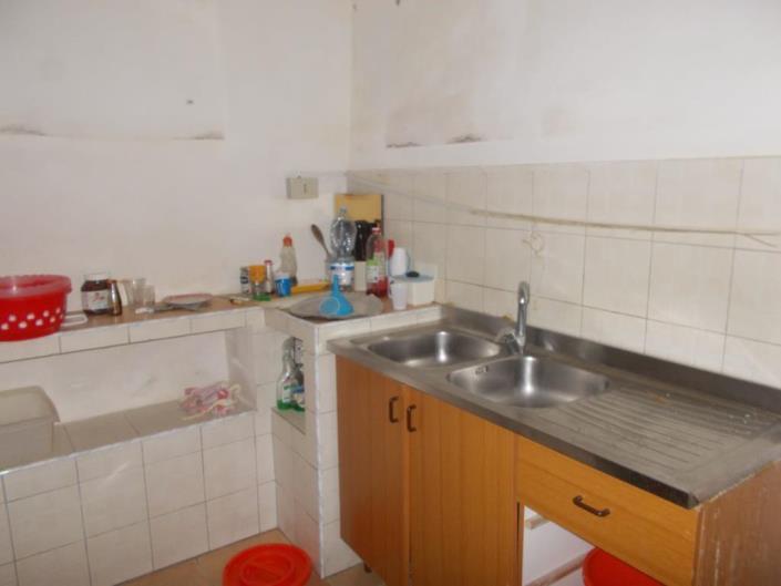 Image No.8-2 Bed House for sale