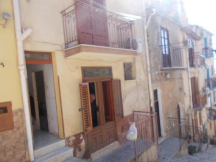 Image No.29-2 Bed House for sale