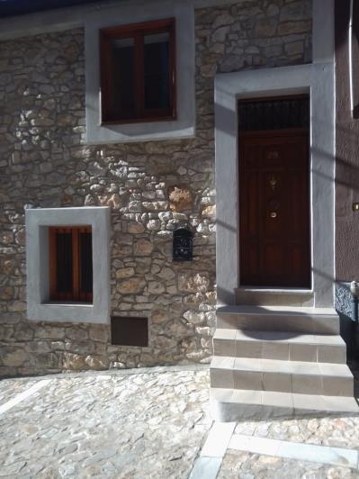 Image No.2-2 Bed Townhouse for sale