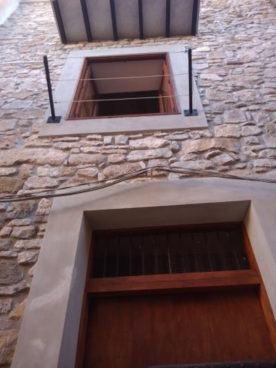 Image No.27-2 Bed Townhouse for sale