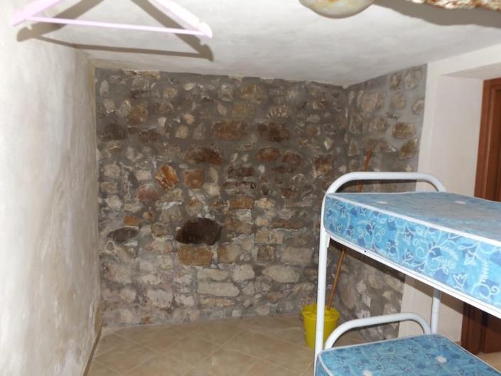 Image No.13-2 Bed Townhouse for sale