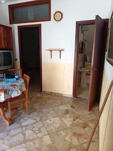 Image No.14-4 Bed Townhouse for sale