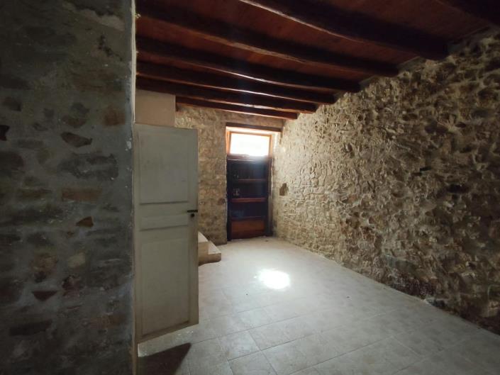 Image No.19-2 Bed House for sale