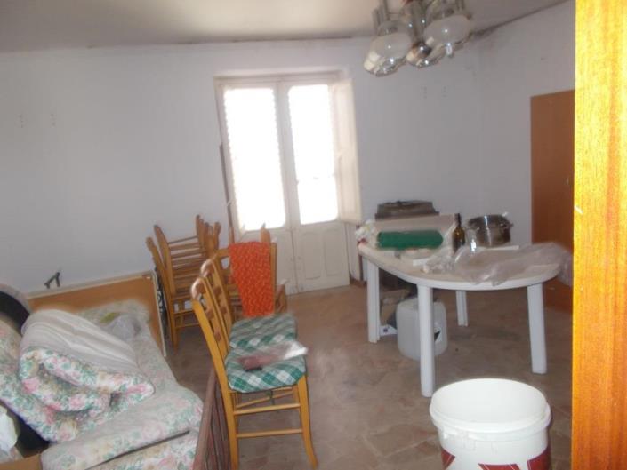Image No.10-2 Bed House for sale