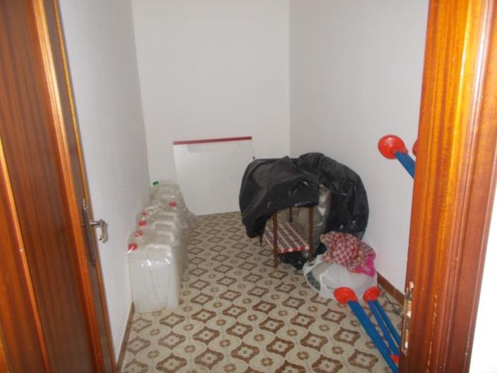 Image No.15-2 Bed House for sale