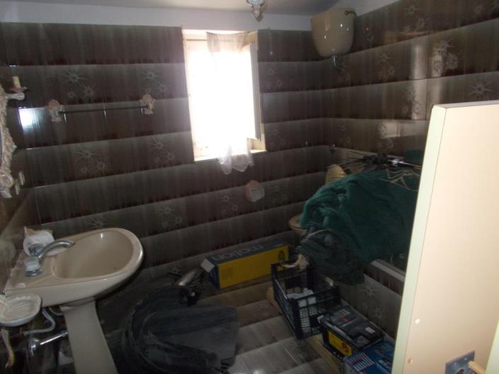 Image No.17-2 Bed House for sale
