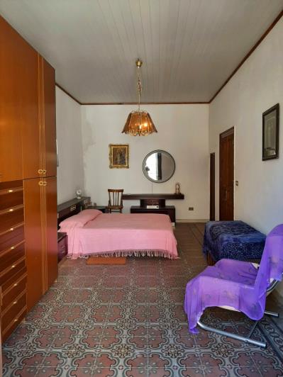 Image No.29-4 Bed House for sale