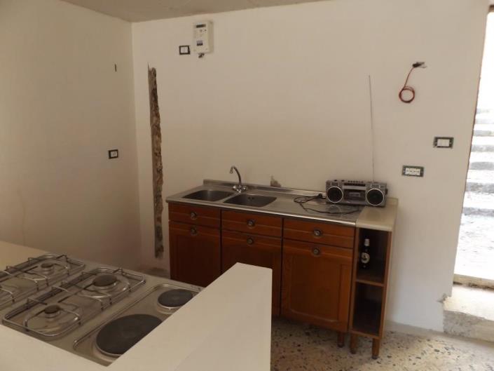 Image No.13-3 Bed House for sale