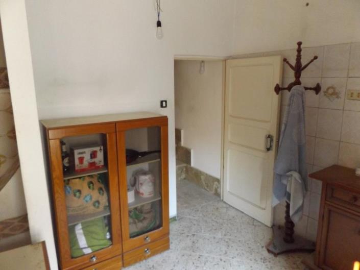Image No.26-3 Bed House for sale