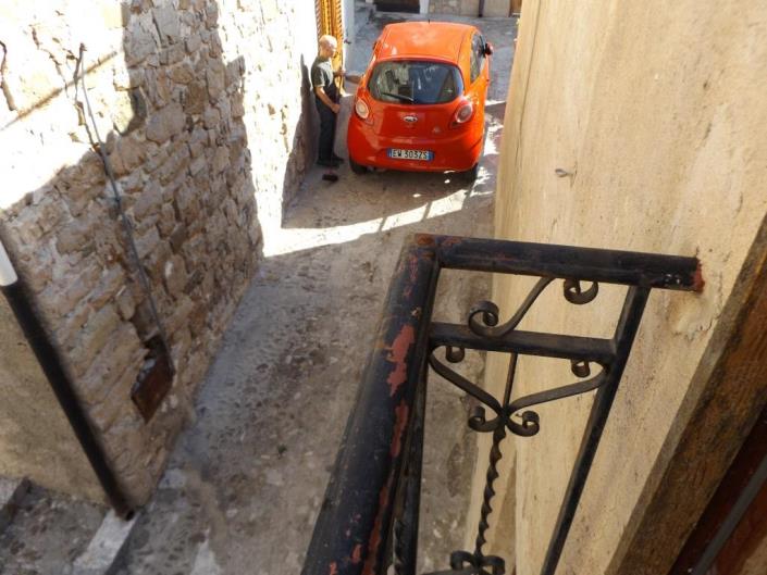 Image No.36-3 Bed House for sale