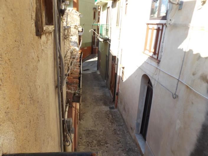 Image No.35-3 Bed House for sale