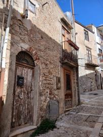 Trevelyan-Simone---Ci---1-