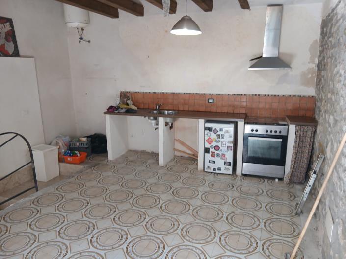 Image No.9-1 Bed House for sale