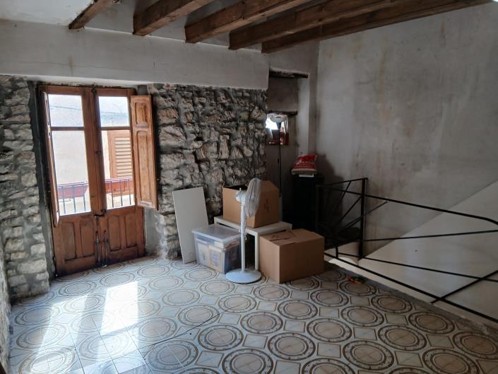 Image No.8-1 Bed House for sale