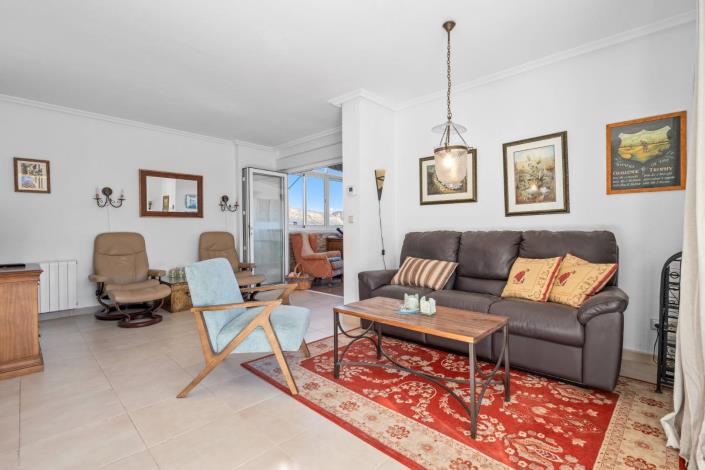 Image No.12-3 Bed Townhouse for sale