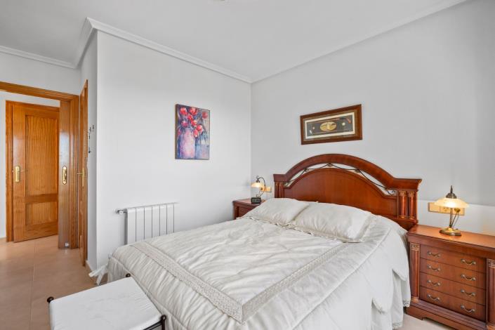 Image No.22-3 Bed Townhouse for sale