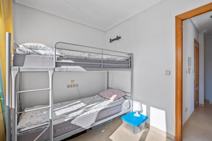 Image No.30-3 Bed Townhouse for sale