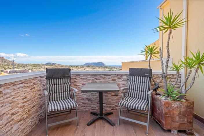 Image No.31-3 Bed Townhouse for sale