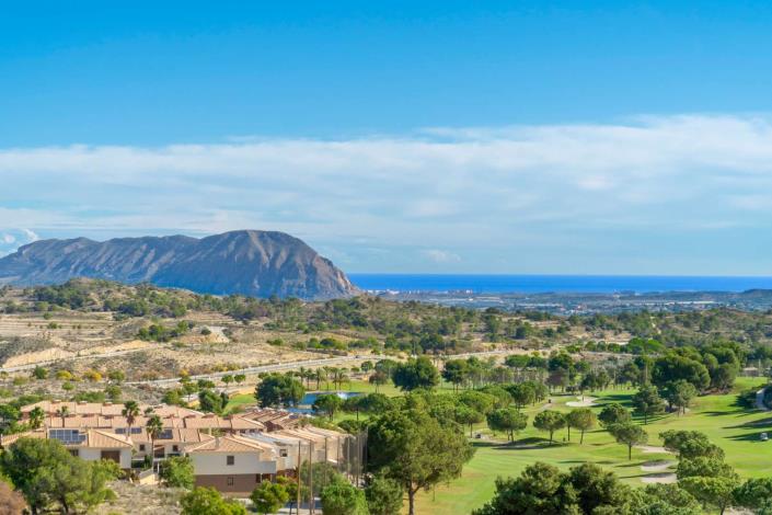 Image No.32-3 Bed Townhouse for sale