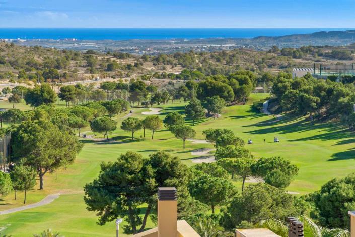 Image No.33-3 Bed Townhouse for sale