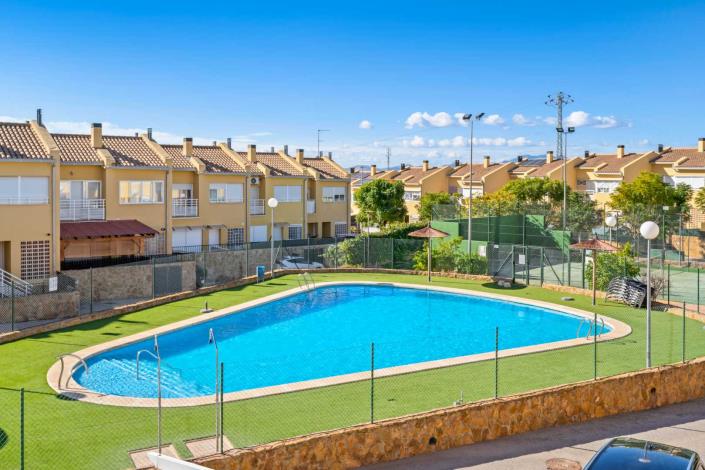 Image No.35-3 Bed Townhouse for sale