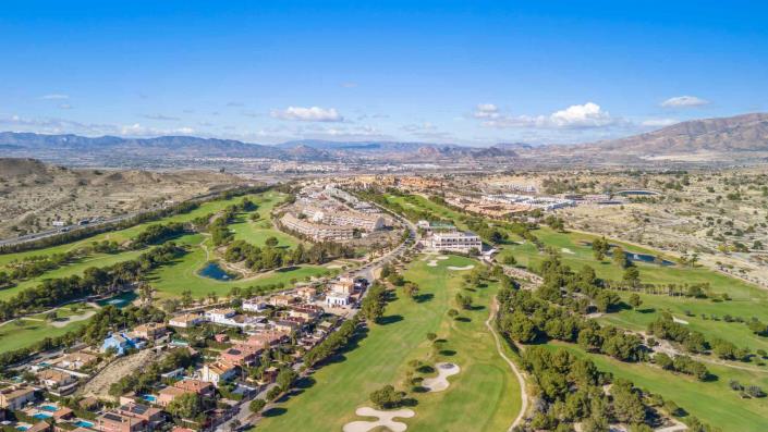 Image No.41-3 Bed Townhouse for sale