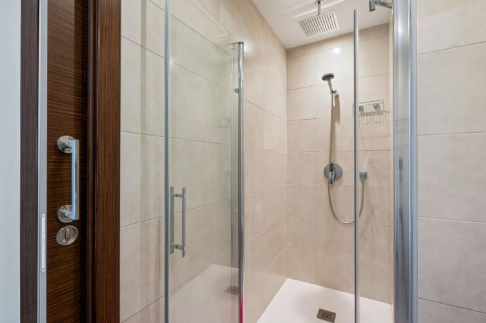 Image No.20-2 Bed Apartment for sale