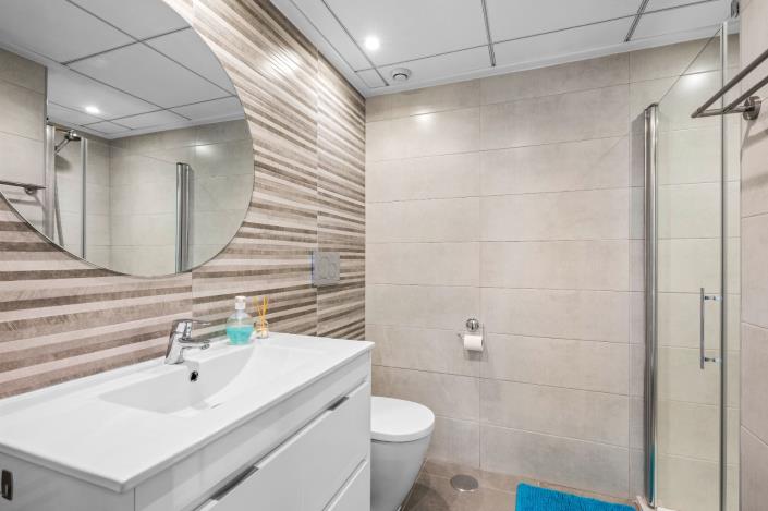 Image No.23-2 Bed Apartment for sale