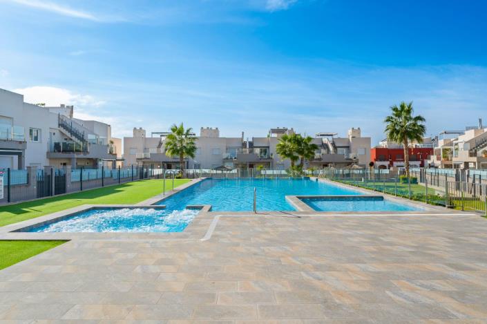 Image No.36-2 Bed Apartment for sale