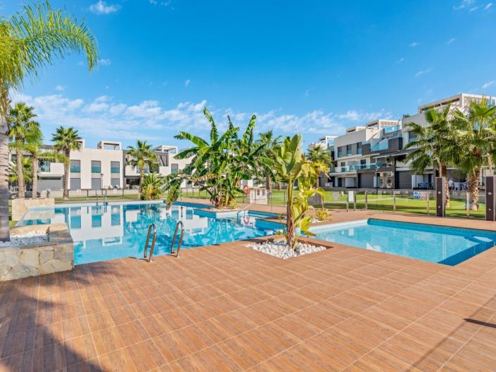 Image No.10-3 Bed Apartment for sale