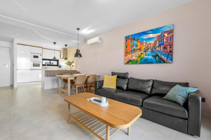 Image No.12-3 Bed Apartment for sale