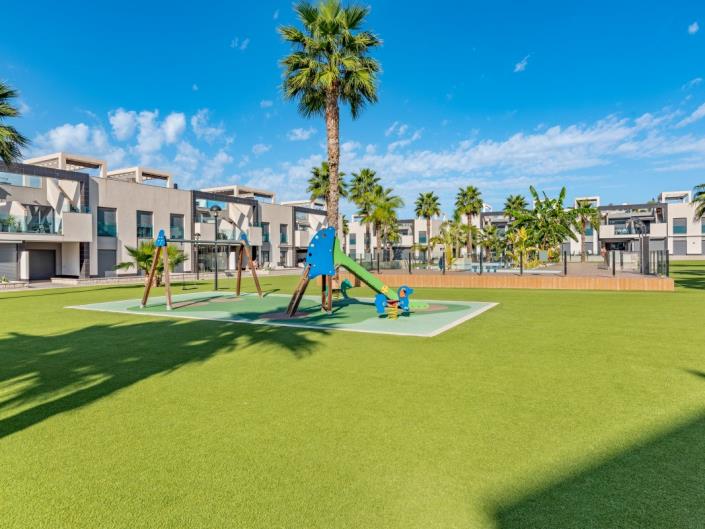 Image No.39-3 Bed Apartment for sale