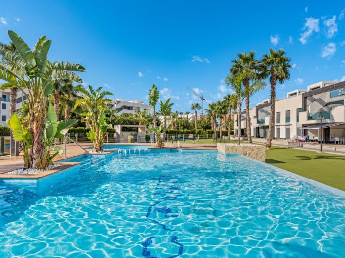 Image No.40-3 Bed Apartment for sale